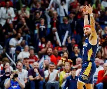 鹈鹕鏖战黄蜂,莫里斯完成帽子戏法 鹈鹕鏖战黄蜂,莫里斯完成帽子戏法