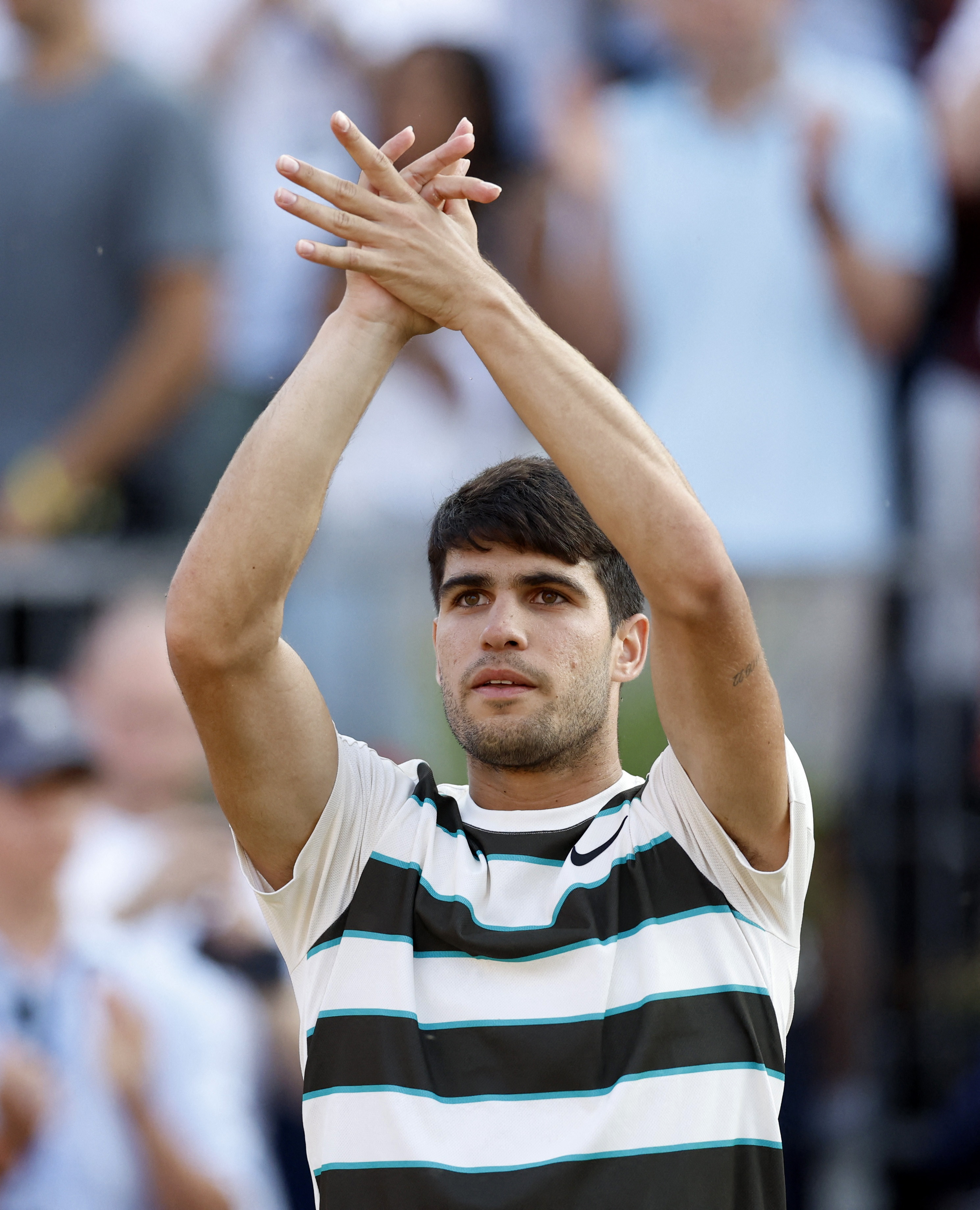 意大利网球队险胜西班牙网球队，阿尔卡拉斯惊艳世界的简单介绍