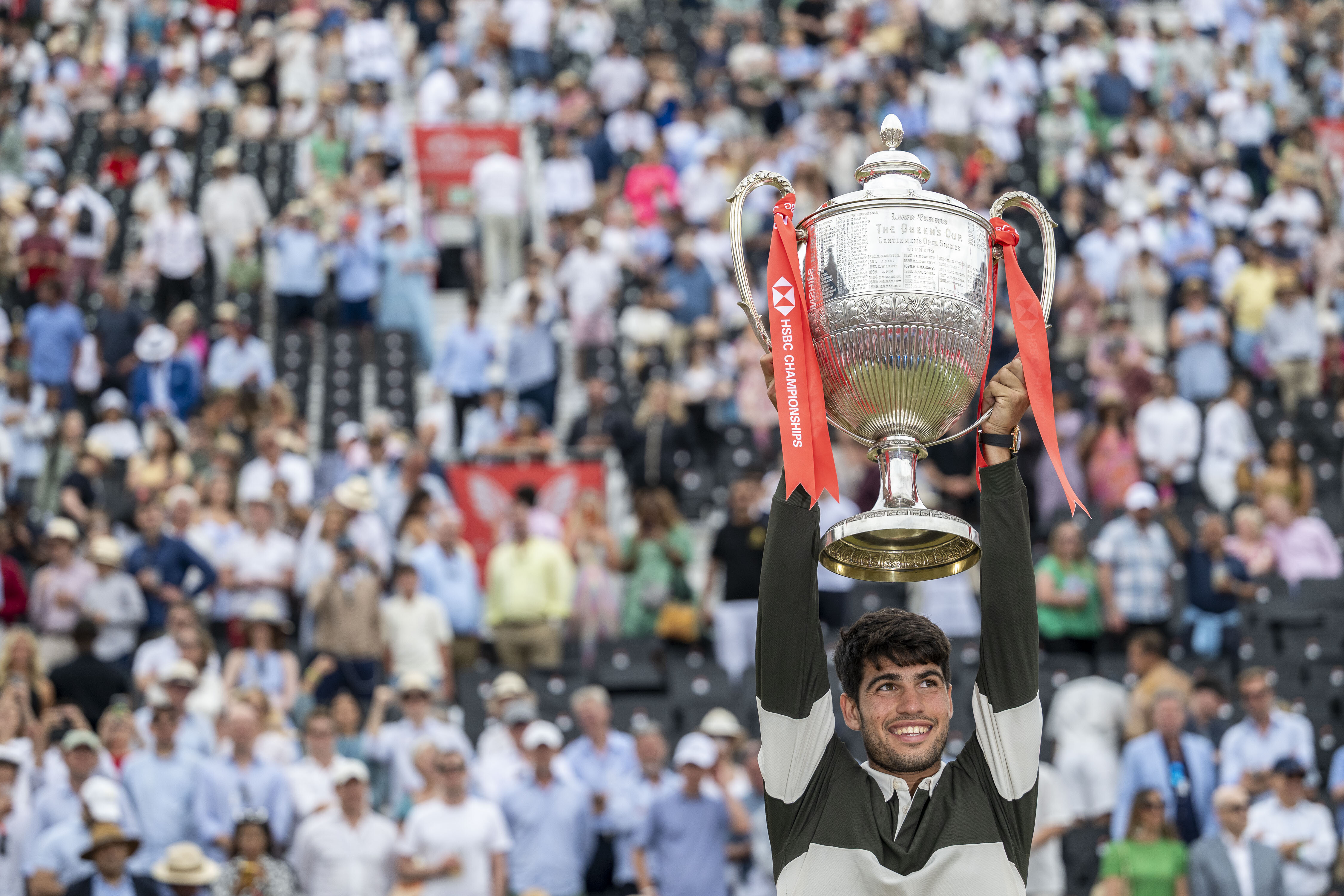 意大利网球队险胜西班牙网球队，阿尔卡拉斯惊艳世界的简单介绍