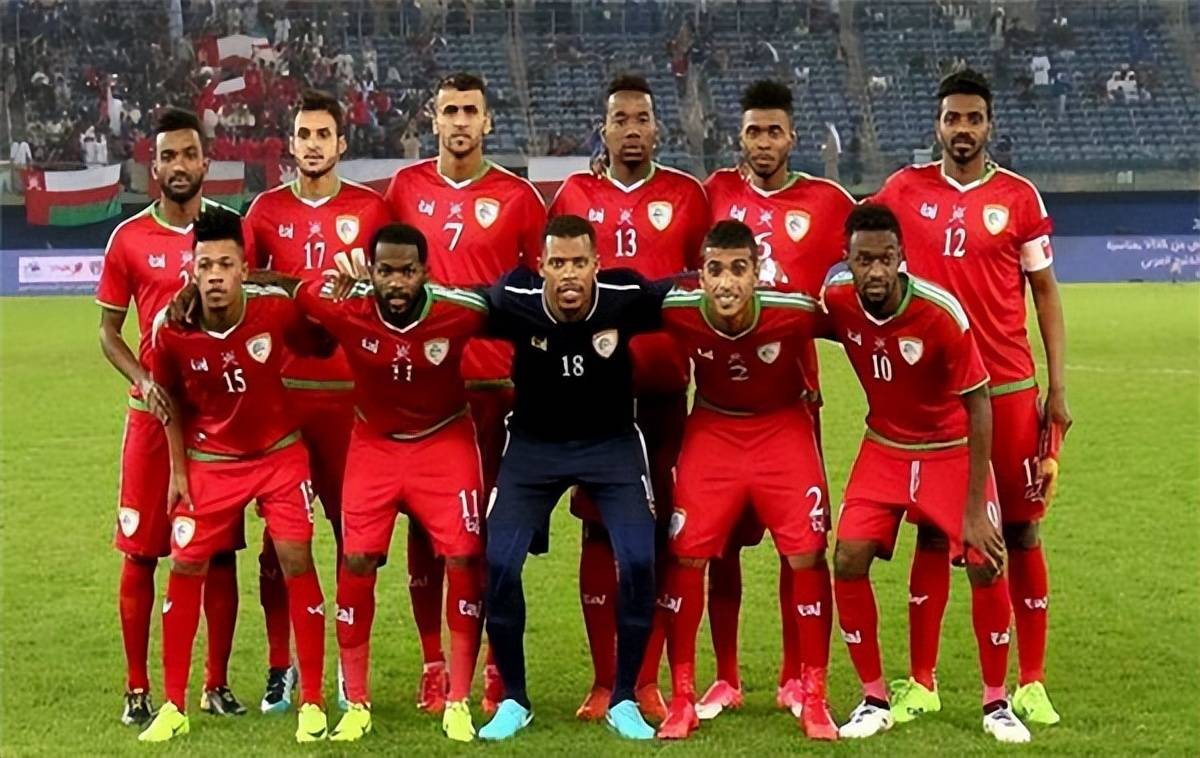 阿曼队在赛场上展现实力，掀起球迷热潮的简单介绍