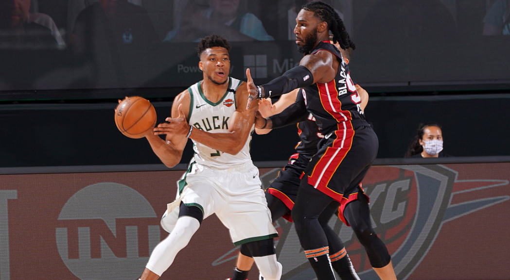 雄鹿队神奇逆转掘金队成功翻盘的简单介绍