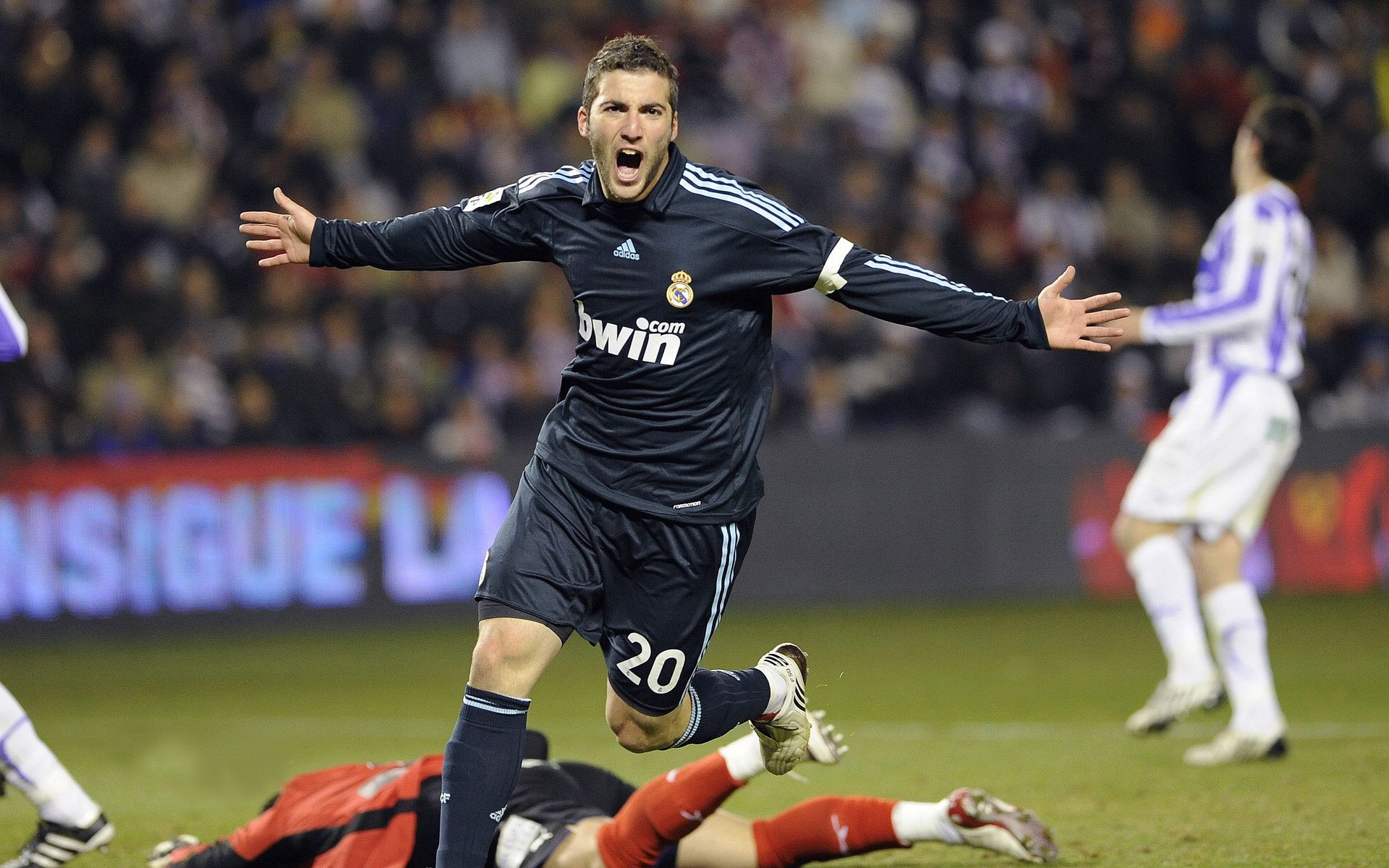 阿尔及利亚压哨奇迹,莱奥,大场面先生的终极定义